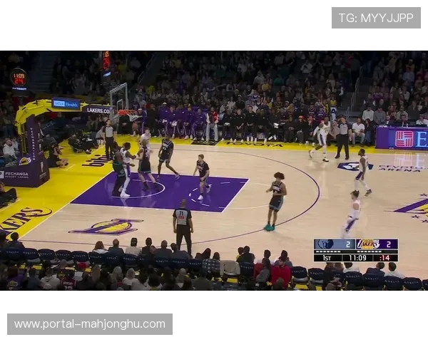 拉拉维亚关键三分回应质疑，灰熊年轻球员展现成长潜力